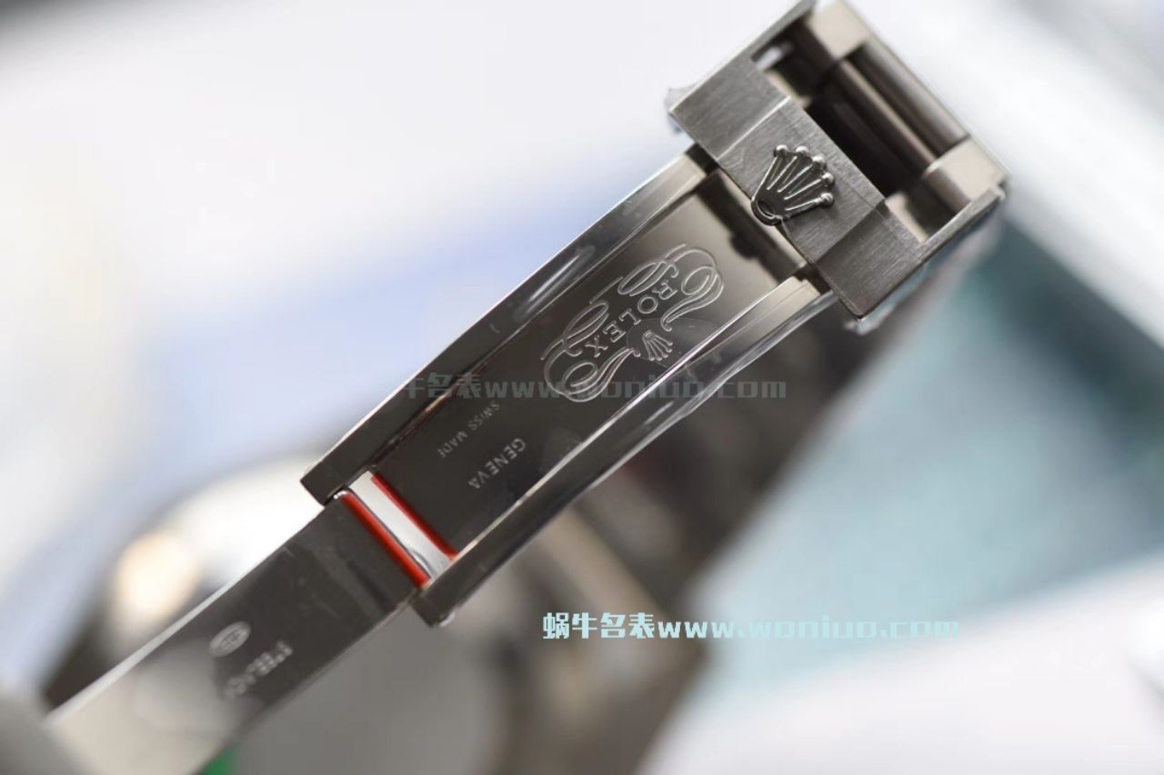 【哪里能买到好的瑞士复刻表】视频评测NOOB厂迄今为止最强ROLEX绿水鬼～V9版本黑水鬼 / FK07