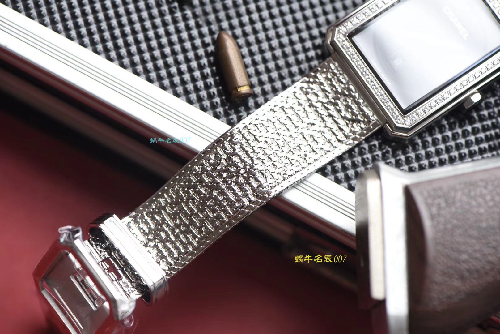 【复刻手表哪家好】香奈儿BOY · FRIEND系列BOY∙FRIEND TWEED女士腕表TWEED斜纹软呢钢带多面可选 / X51