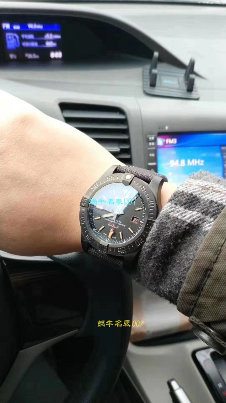 原单新款，百年灵复仇者黑鸟，44mm，原厂钛金属表壳 / BL087