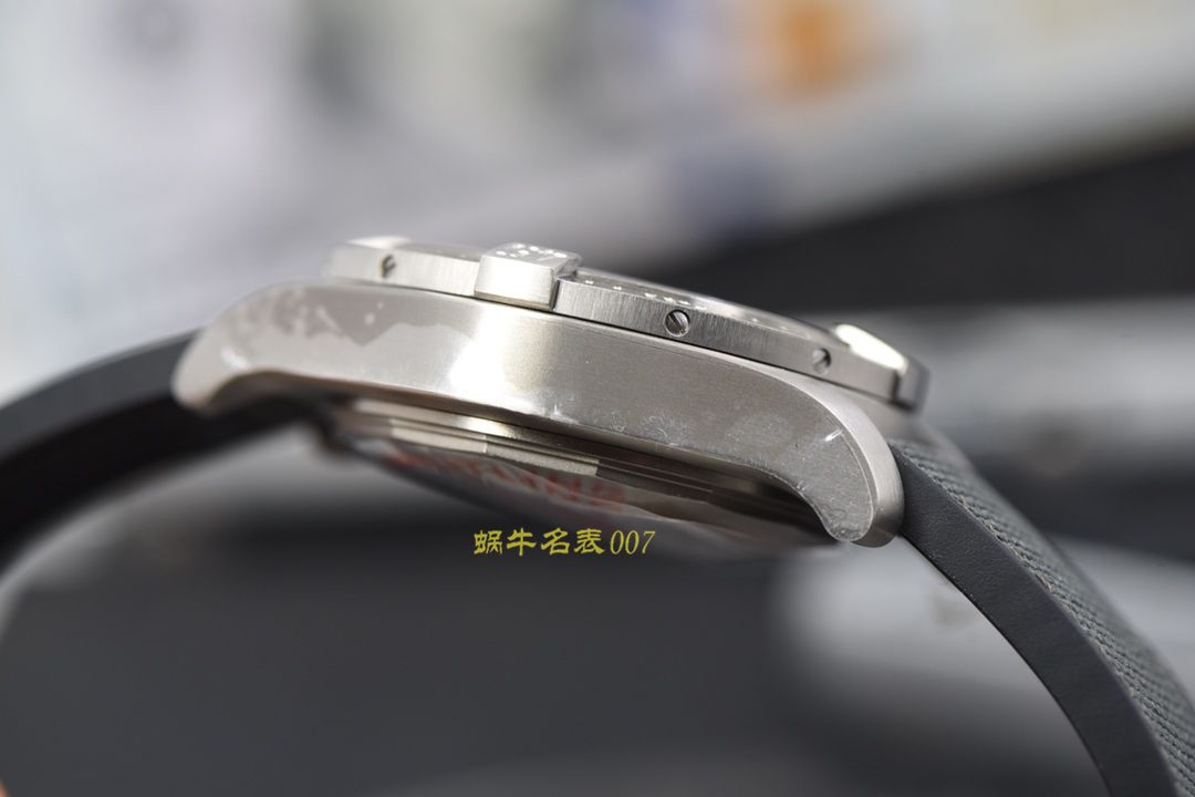 【独家视频评测GF厂复刻高仿百年灵手表】百年灵复仇者系列E1338310|M534|253S|E20DSA.2腕表 / BL107