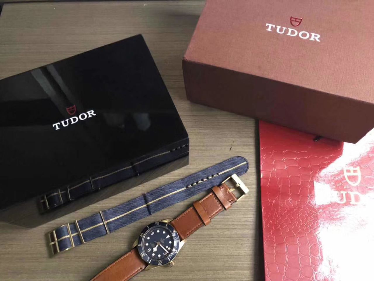 【独家视频解析】【XF厂一比一超A高仿手表】帝舵TUDOR启承系列帝驼蓝铜花 / DTBB030