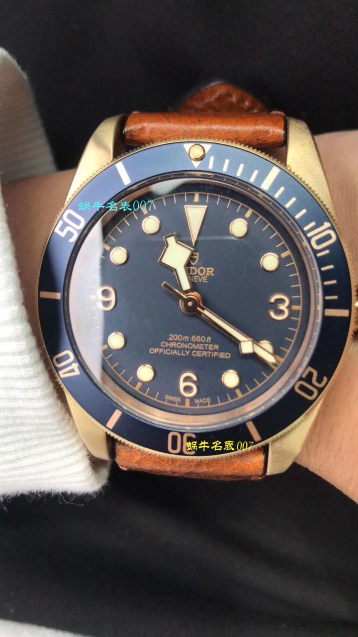 【视频评测XF厂帝舵复刻高仿表】帝舵碧湾系列M79250BA-0001腕表贝克汉姆同款最新青铜型小铜盾 / DT038