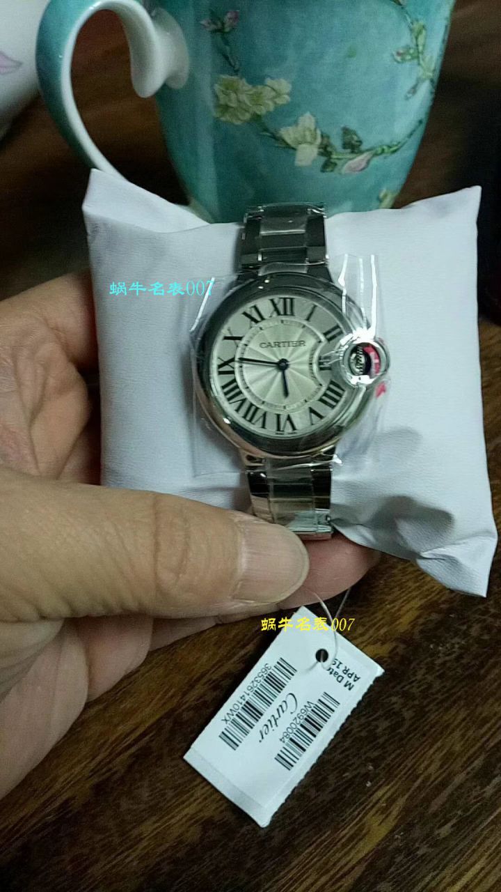【独家视频测评V6厂一比一高精仿手表】卡地亚蓝气球系列W6920084女士33毫米石英腕表 / KAC080