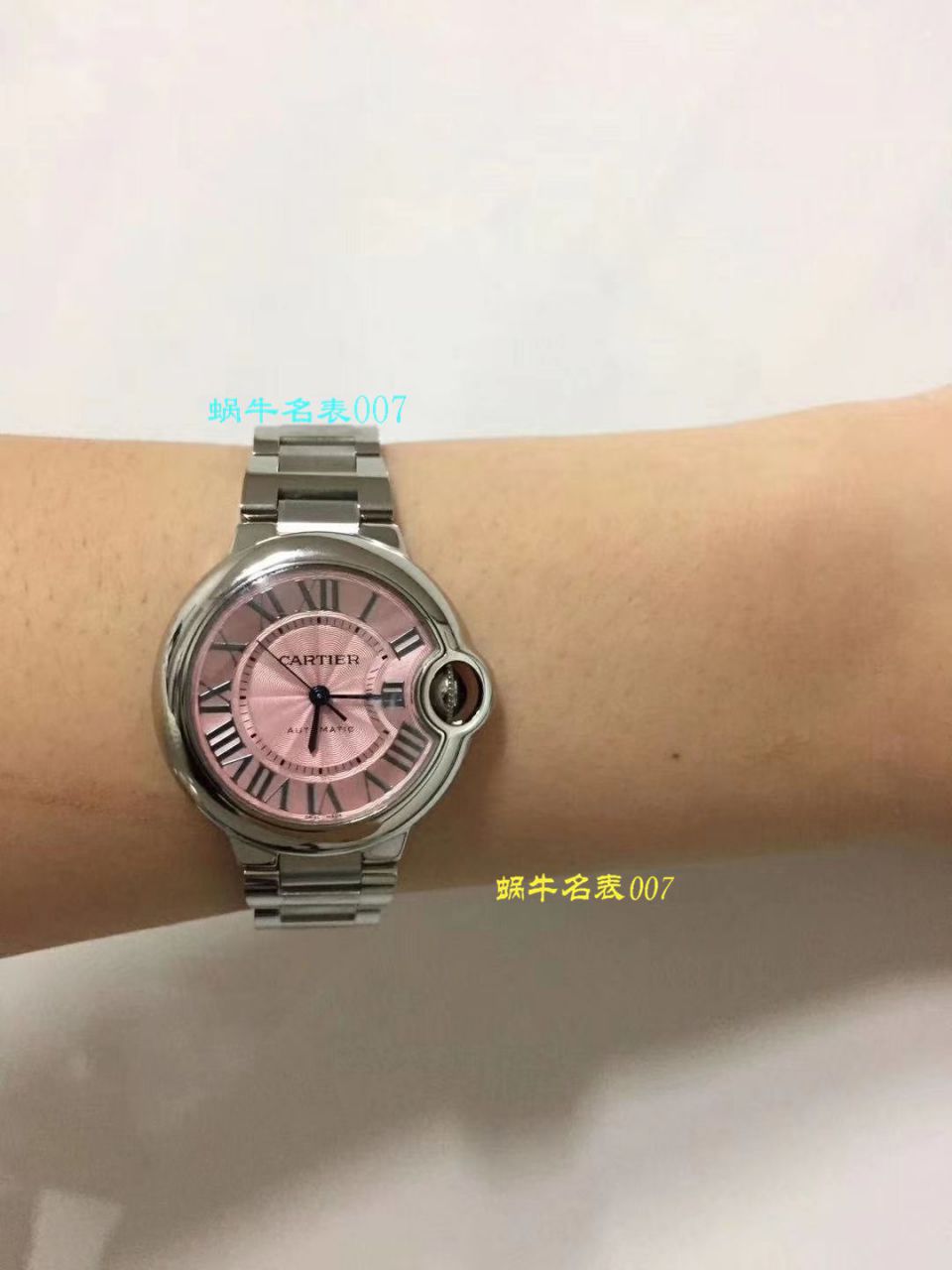 【独家视频测评V6厂一比一高精仿手表】卡地亚蓝气球系列W6920084女士33毫米石英腕表 / KAC080