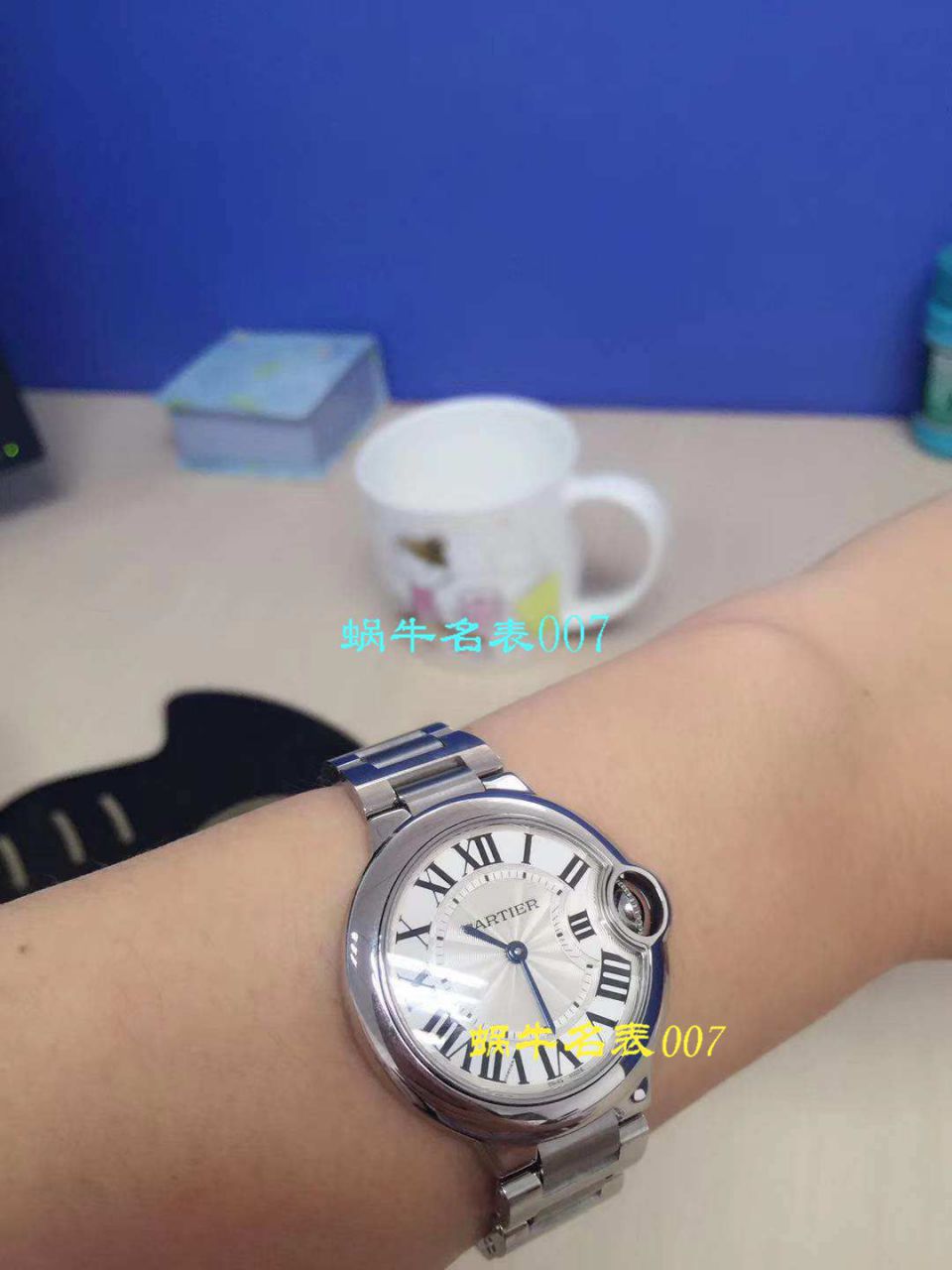 【独家视频测评V6厂一比一高精仿手表】卡地亚蓝气球系列W6920084女士33毫米石英腕表 / KAC080
