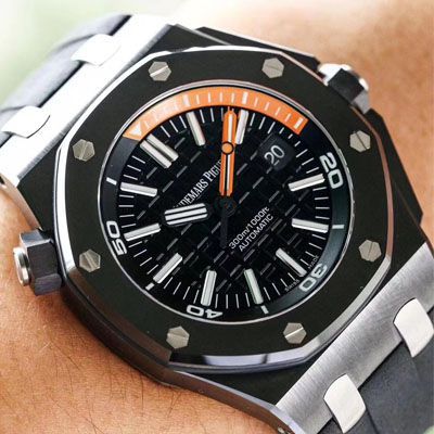 【视频评测XF厂AP复刻表】爱彼高仿皇家橡树离岸型系列15707CE.OO.A002CA.01男表