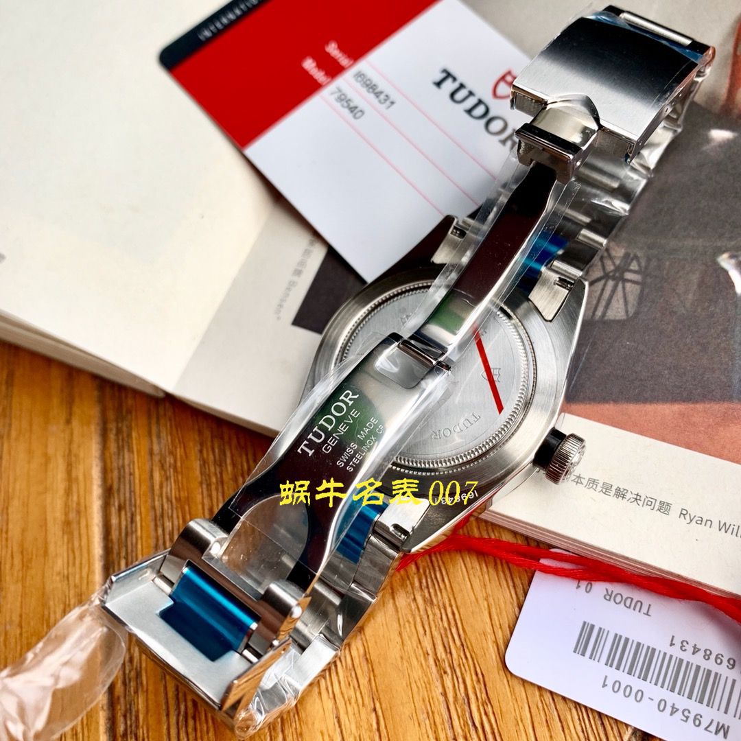 【渠道原单】帝舵碧湾系列M79540-0004腕表 / DT037