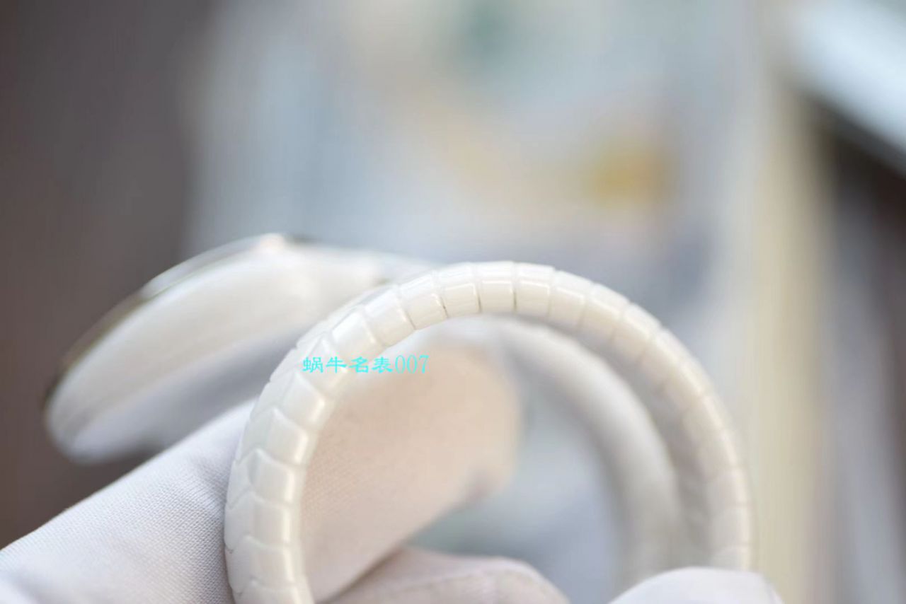 【BV厂BVLGARI复刻蛇形女表】宝格丽SERPENTI系列102734，102613 SPC35WGDWCGD1.1T白面黑面陶瓷腕表 / BG029