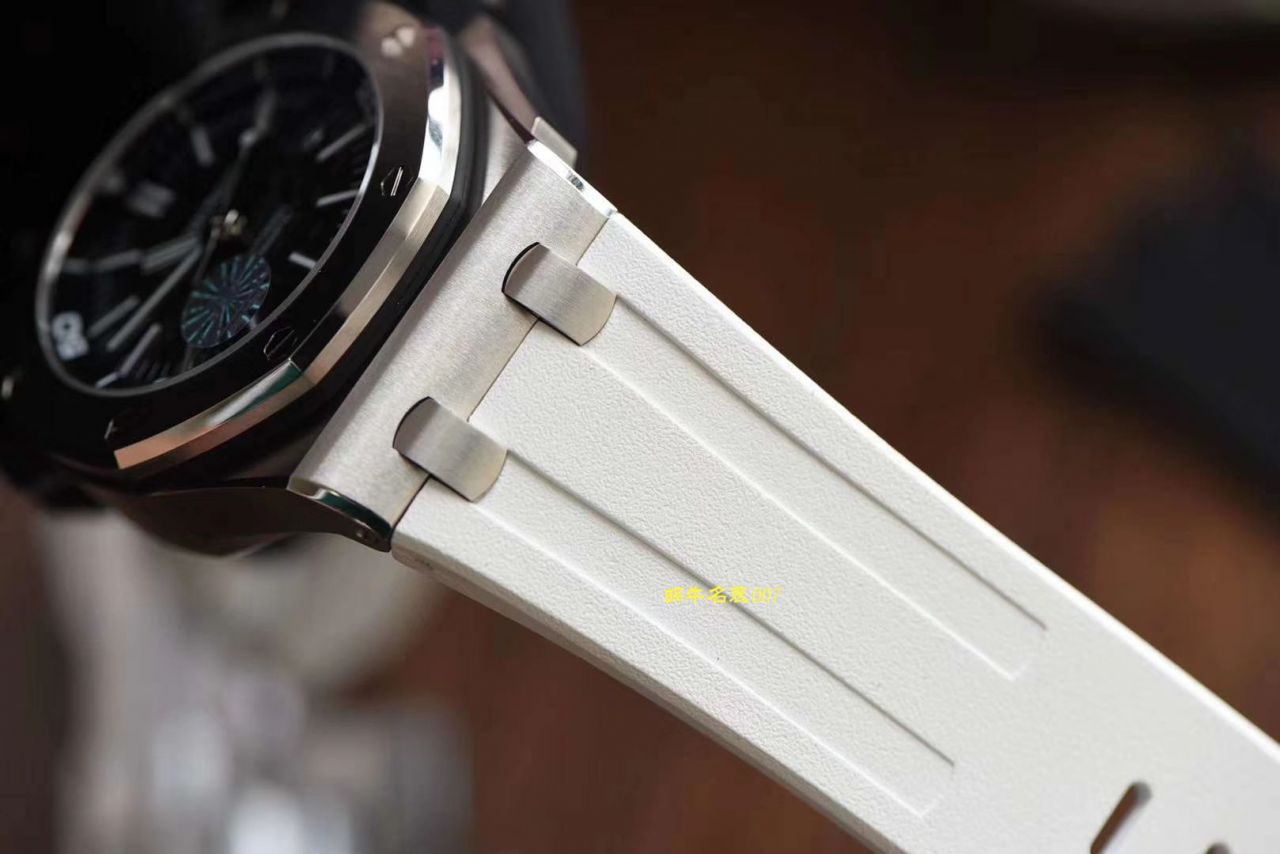 【JF一比一超A高仿】视频评测爱彼皇家橡树离岸型系列15703ST.OO.A002CA.01腕表，全新V9S超强版正式闪亮登场 / AP156