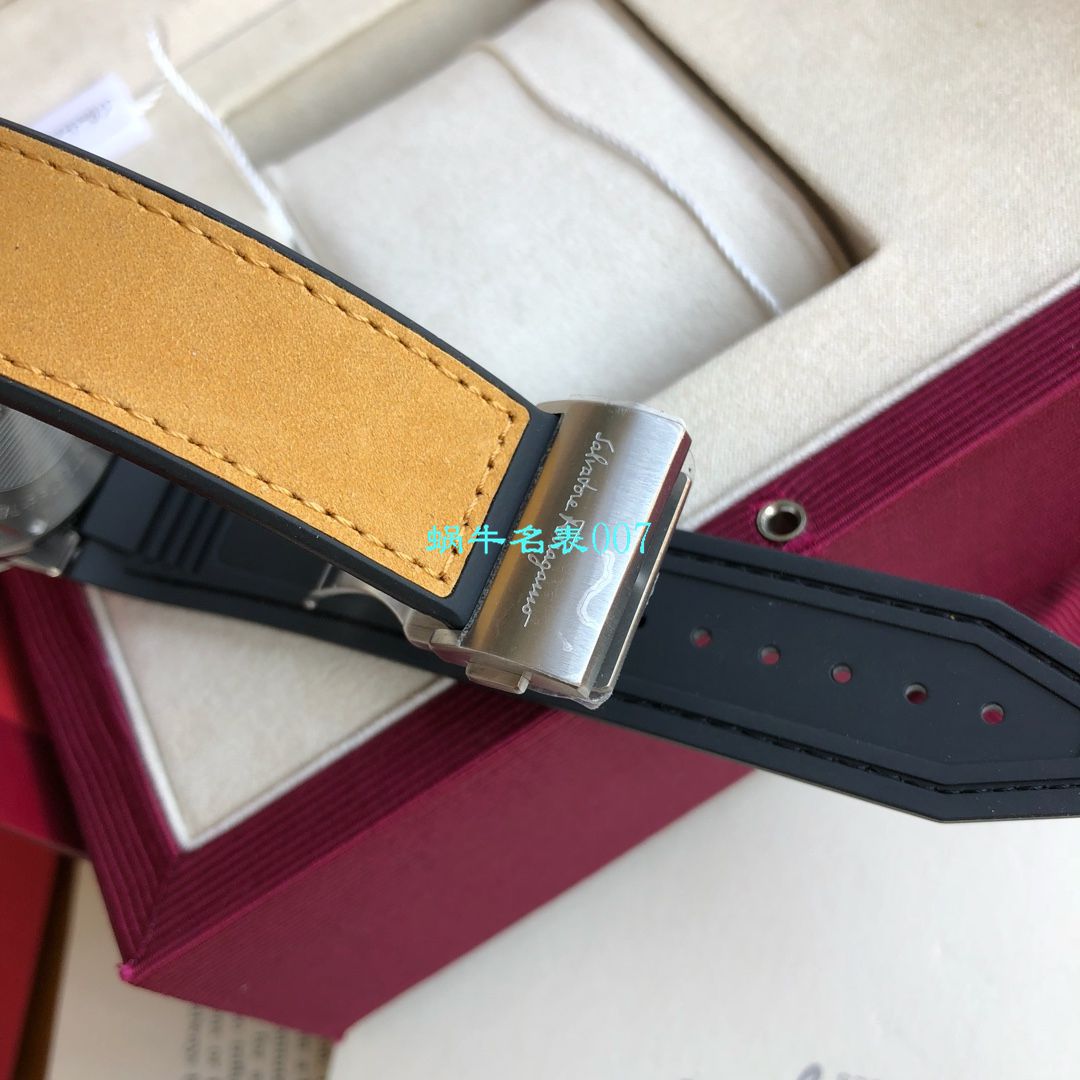 【渠道原单】菲拉格慕最新款计时石英男表这款类似AP的表壳设计 / FEL013