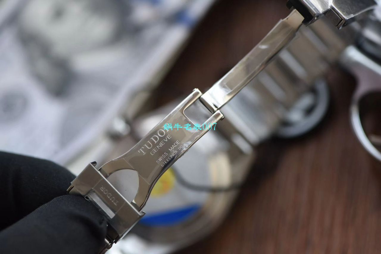 【zf厂的帝舵怎么样，什么厂最好】帝舵碧湾格林尼治型“红蓝”复刻高仿M79830RB-0001腕表 / DT067