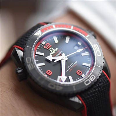 【视频评测VS厂深海之黑全陶瓷复刻高仿表】欧米茄海洋宇宙600米215.92.46.22.01.001，215.92.46.22.01.004，215.92.46.22.01.003腕表
