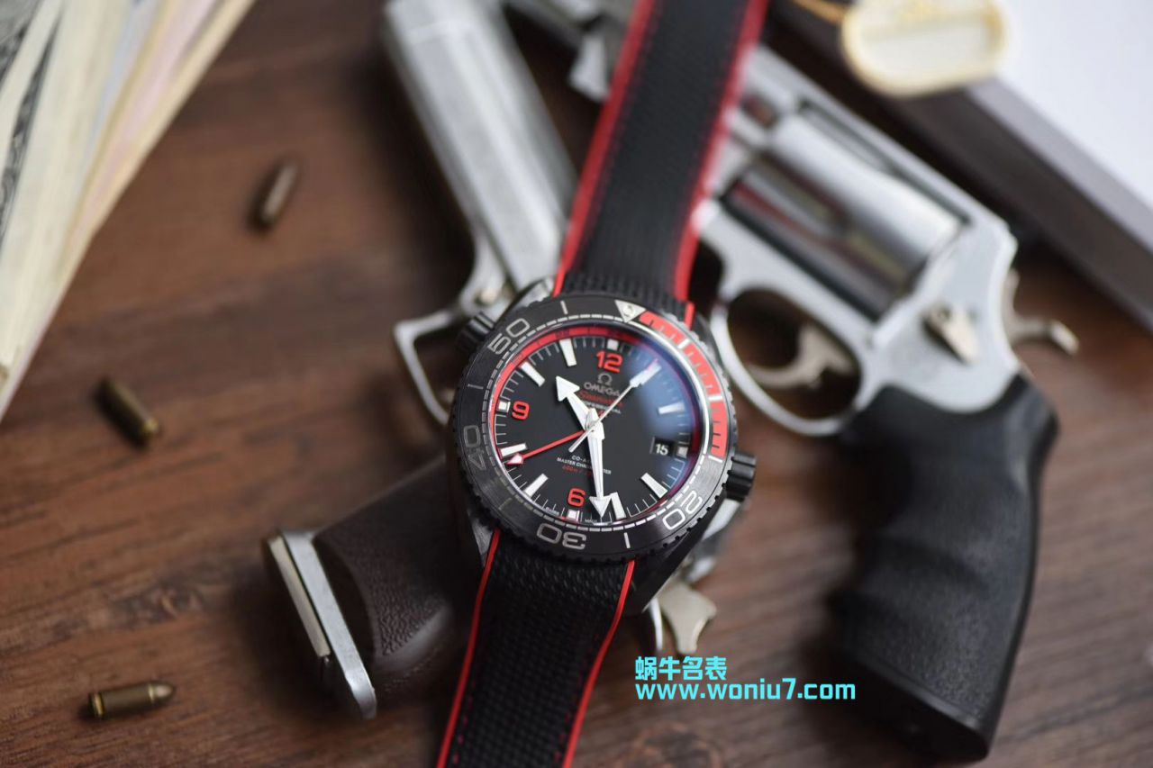 【视频评测VS厂深海之黑全陶瓷复刻高仿表】欧米茄海洋宇宙600米215.92.46.22.01.001，215.92.46.22.01.004，215.92.46.22.01.003腕表 / M666