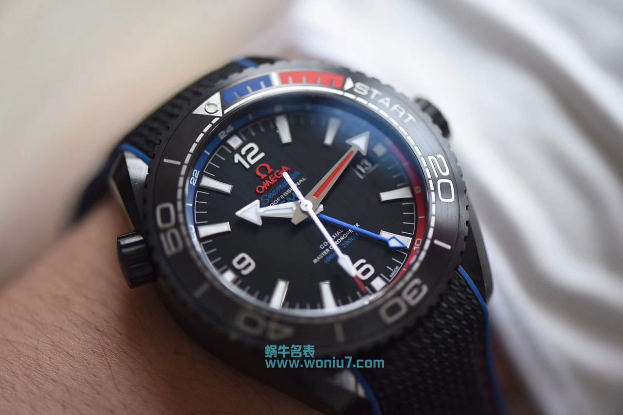 【视频评测VS厂深海之黑全陶瓷复刻高仿表】欧米茄海洋宇宙600米215.92.46.22.01.001，215.92.46.22.01.004，215.92.46.22.01.003腕表 / M666