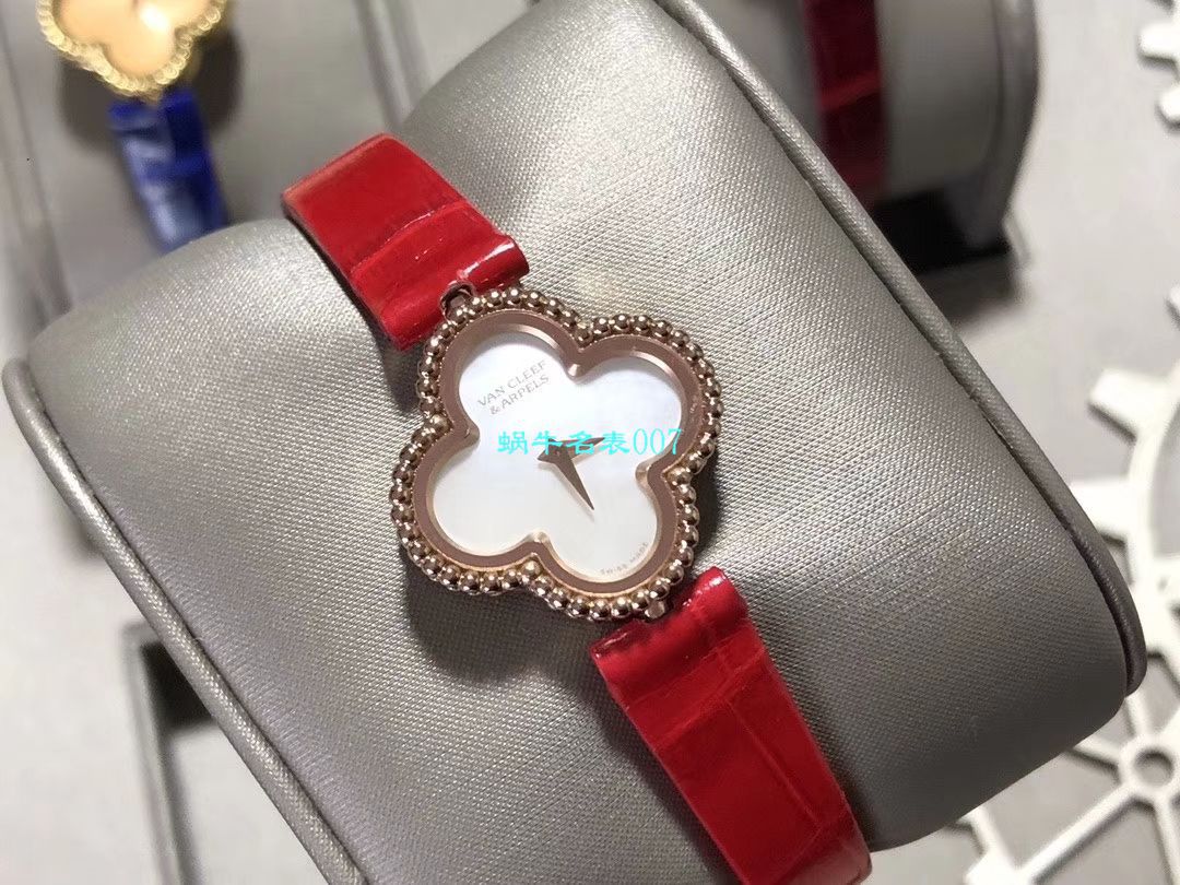 V&A厂2020年最新款高仿女表梵克雅宝ALHAMBRA系列VCARO8WT00,VCARO8SF00腕表 / VCA09