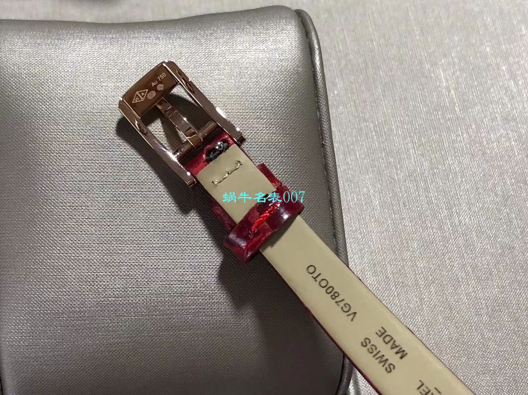 V&A厂2020年最新款高仿女表梵克雅宝ALHAMBRA系列VCARO8WT00,VCARO8SF00腕表 / VCA09