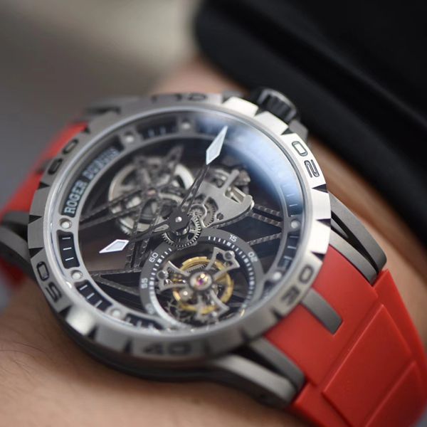 视频评测BBR厂官网顶级复刻陀飞轮罗杰杜彼Roger Dubuis王者高仿RDDBEX0479红面表带腕表
