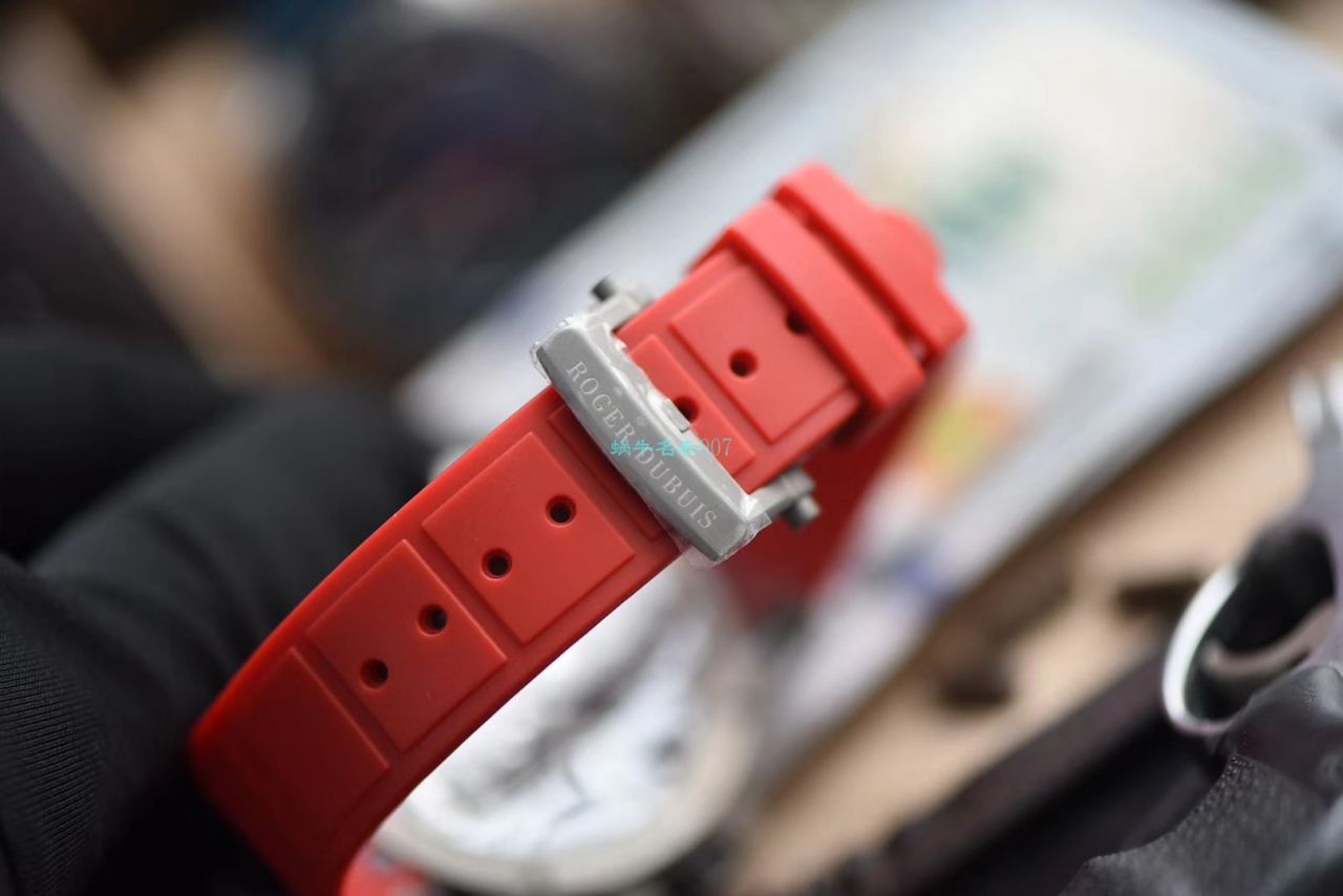 视频评测BBR厂官网顶级复刻陀飞轮罗杰杜彼Roger Dubuis王者高仿RDDBEX0479红面表带腕表 / LJ067