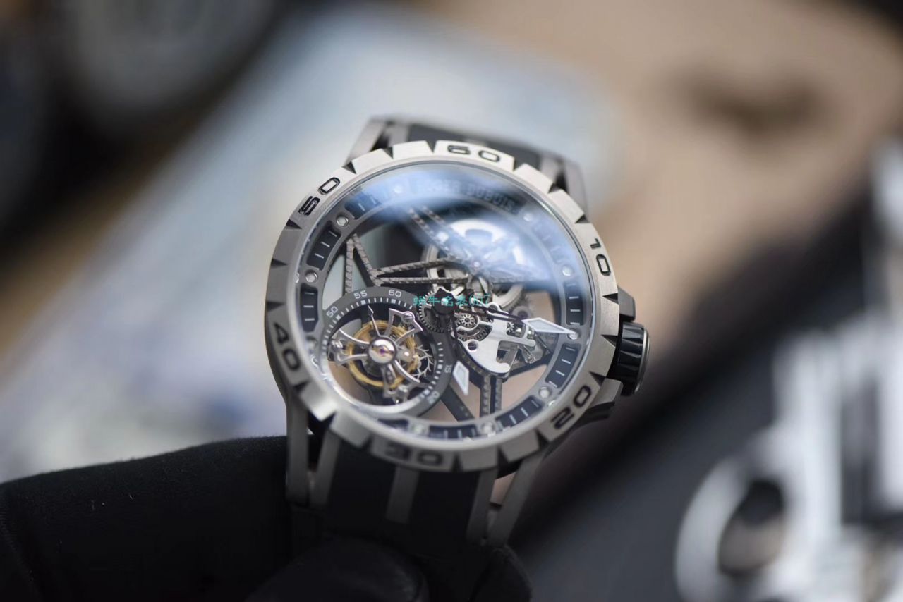 视频评测BBR厂官网顶级复刻陀飞轮罗杰杜彼Roger Dubuis王者高仿RDDBEX0479红面表带腕表 / LJ067