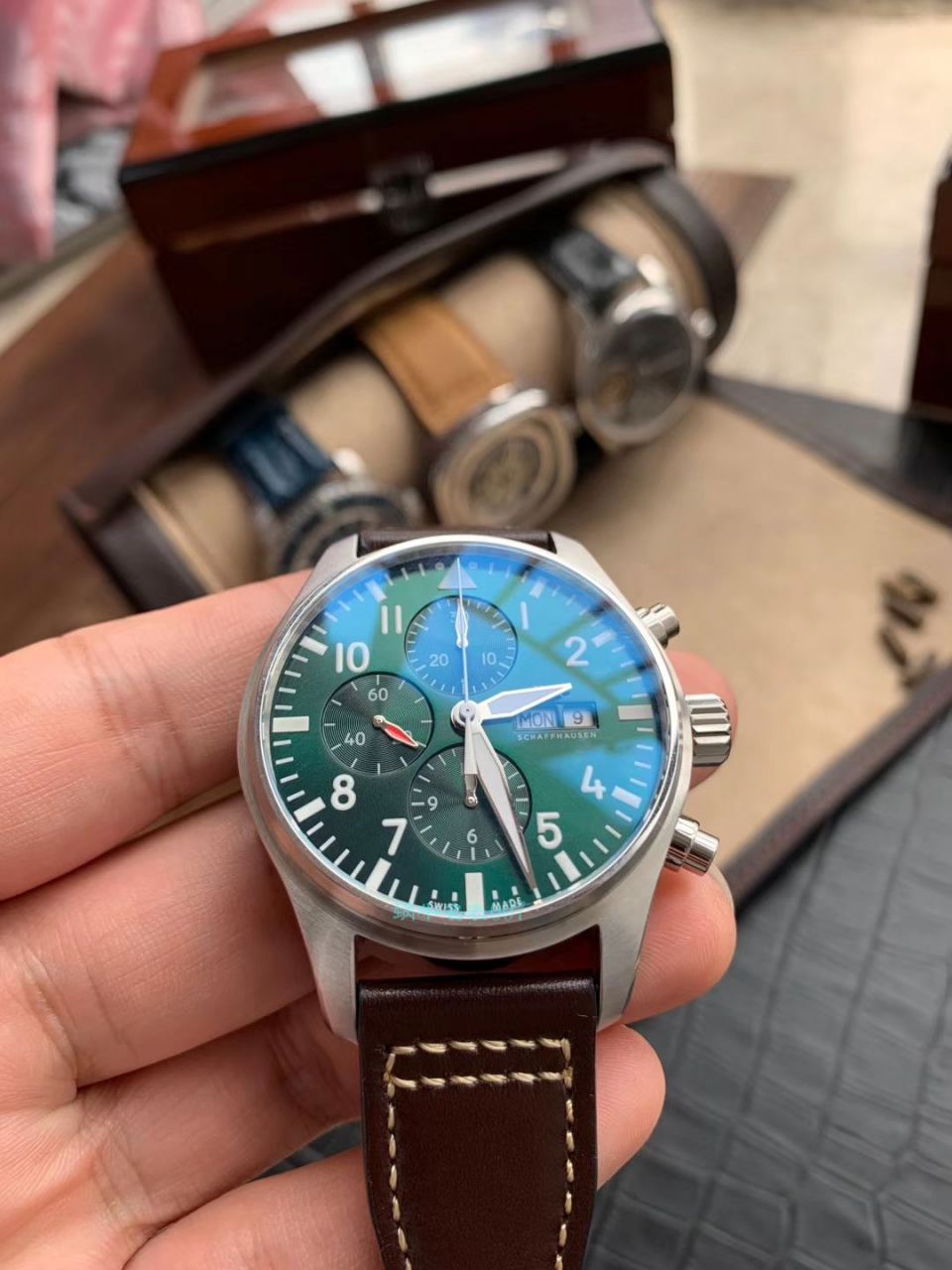 【视频测评新‎款首发‎！硬货！渠‎道出‎口订​单​！原单】IWC万国表飞行员系列IW377726腕表 / WG511