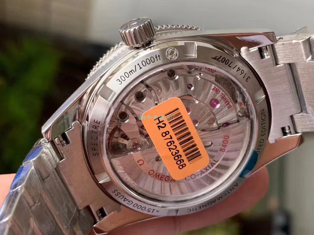 VS厂顶级复刻高仿欧米茄幽灵党007限量版V2版本海马300米233.32.41.21.01.001，233.30.41.21.01.001 / M679