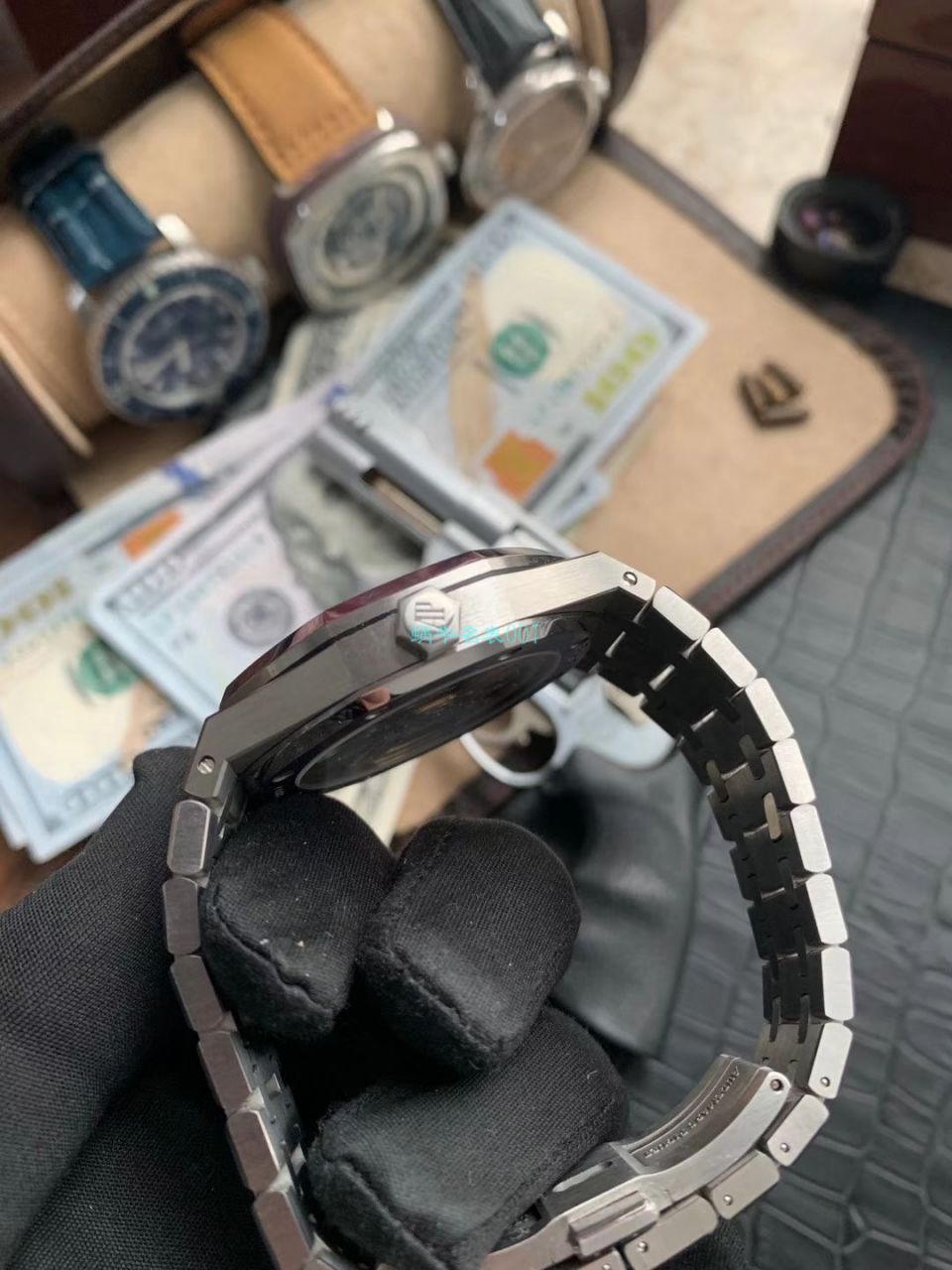 【视频评测】ZF厂AP爱彼皇家橡树系列高仿15500ST.OO.1220ST.03腕表 / AP188