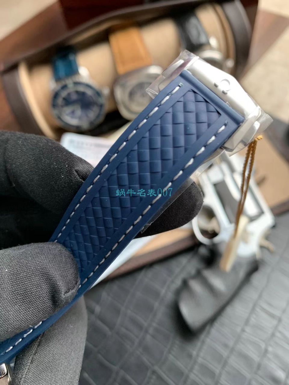 VS厂顶级复刻高仿手表欧米茄莱德杯海马150米220.12.41.21.02.004 / M685