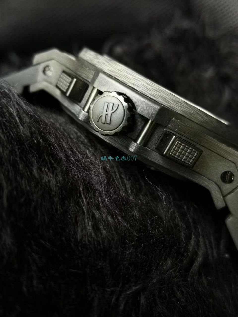 HBBV6厂超A精仿手表宇舶碳纤维红字限定特别版腕表 / YB083