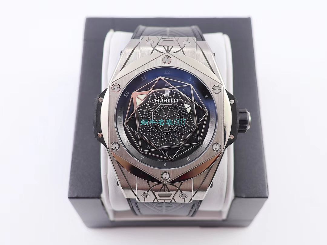 WWF厂超A高仿宇舶刺青系列415.NX.1112.VR.MXM16腕表 / YB086