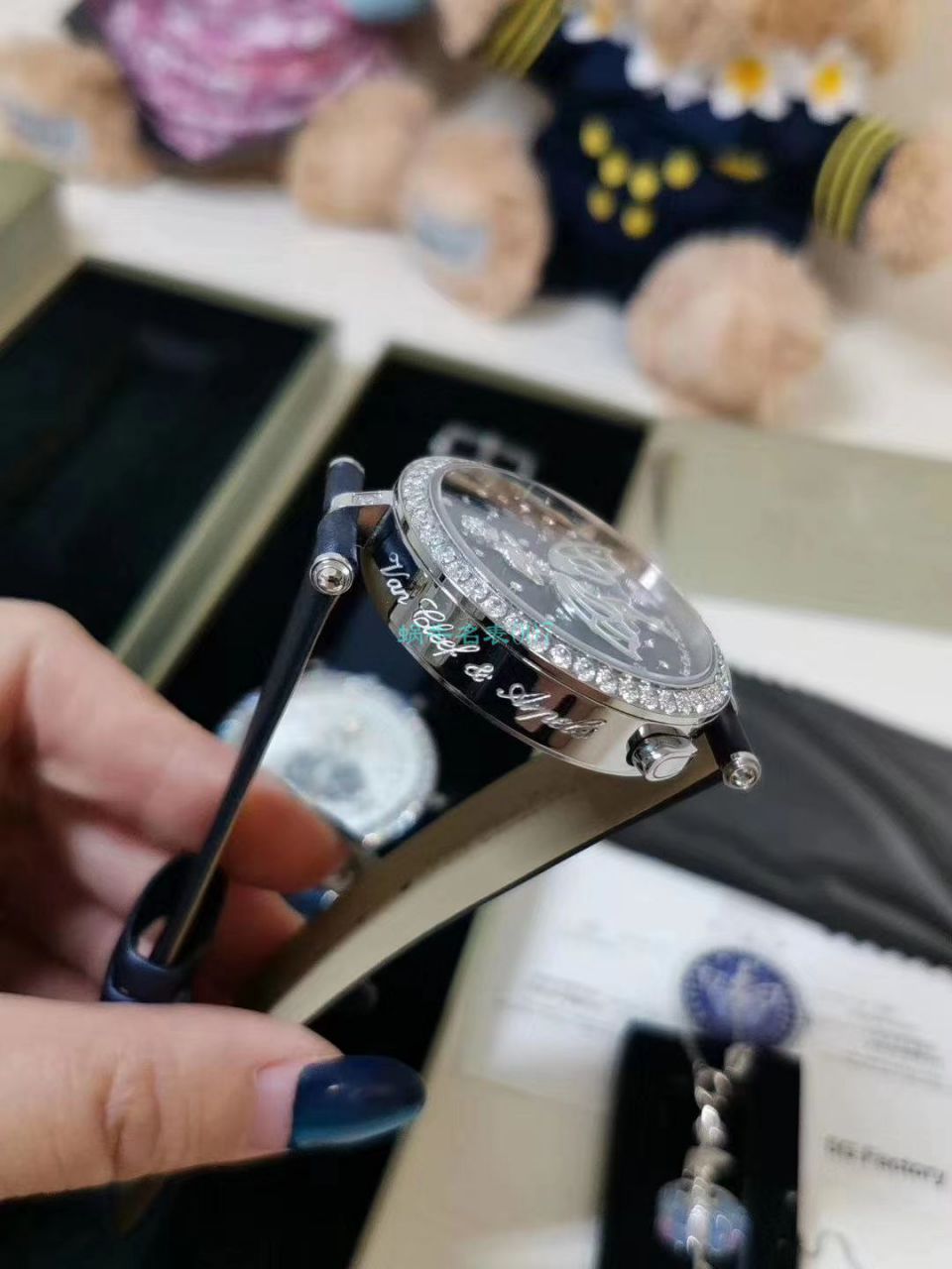 【5G厂Van Cleef & Arpels复刻高仿女表舞动天使】梵克雅宝诗意复杂功能系列VCARO4F200腕表 / VCA06