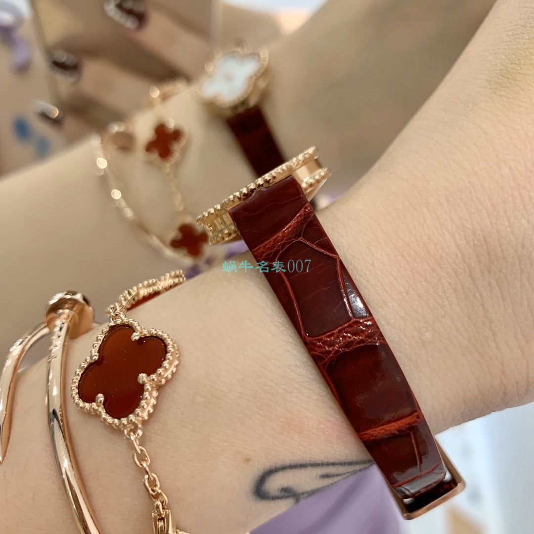 V&A厂2020年最新款高仿女表梵克雅宝ALHAMBRA系列VCARO8WT00,VCARO8SF00腕表 / VCA09