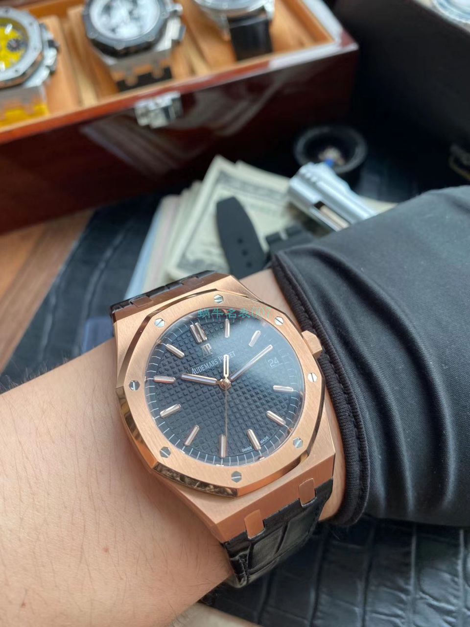 视频评测OM厂顶级复刻手表AP爱彼皇家橡树高仿15500OR.OO.D002CR.01腕表 / AP193