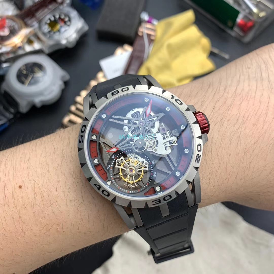 视频评测BBR厂官网顶级复刻陀飞轮罗杰杜彼Roger Dubuis王者高仿RDDBEX0479红面表带腕表 / LJ067