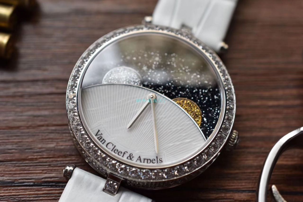 梵克雅宝顶级复刻高仿女装诗意复杂功能系列VCARN25800腕表 / VCA09