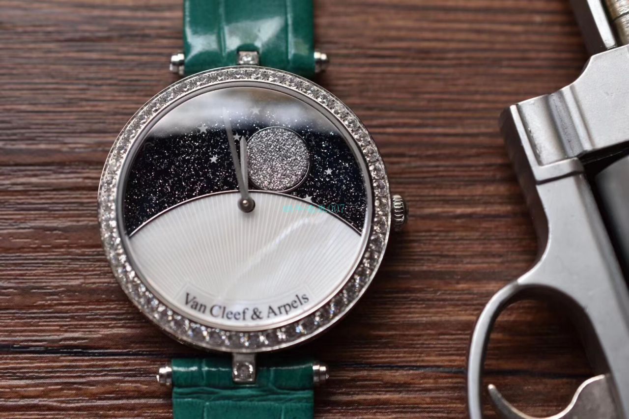 梵克雅宝顶级复刻高仿女装诗意复杂功能系列VCARN25800腕表 / VCA09