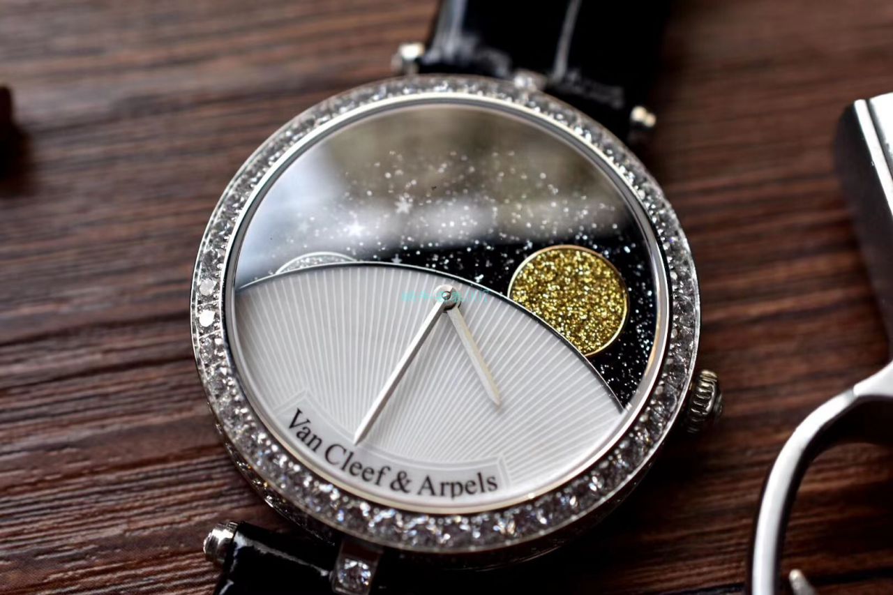 梵克雅宝顶级复刻高仿女装诗意复杂功能系列VCARN25800腕表 / VCA09