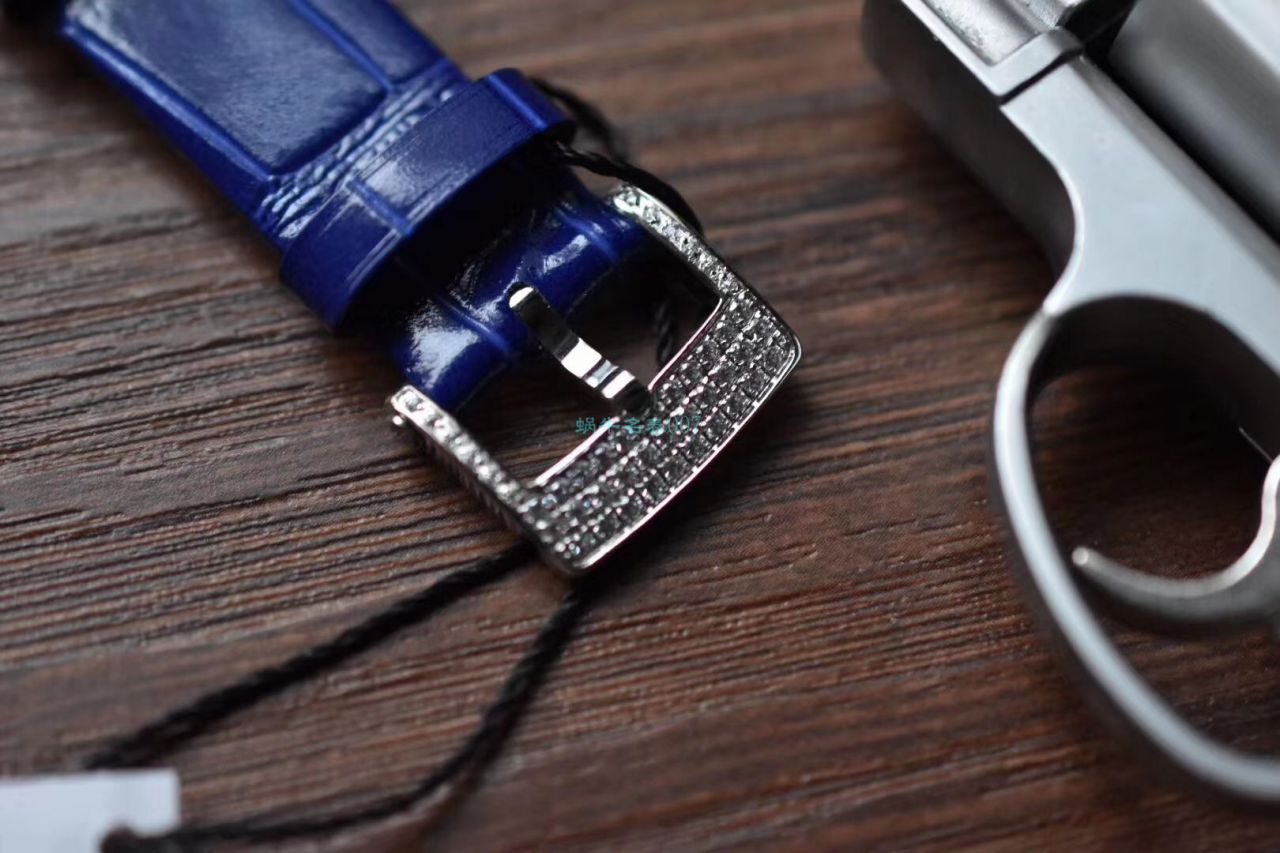 梵克雅宝顶级复刻高仿女装诗意复杂功能系列VCARN25800腕表 / VCA09