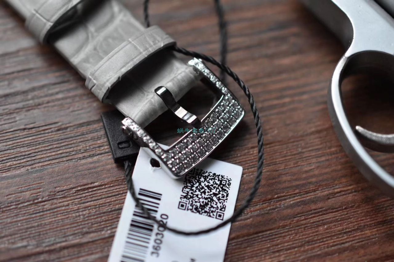 梵克雅宝顶级复刻高仿女装诗意复杂功能系列VCARN25800腕表 / VCA09