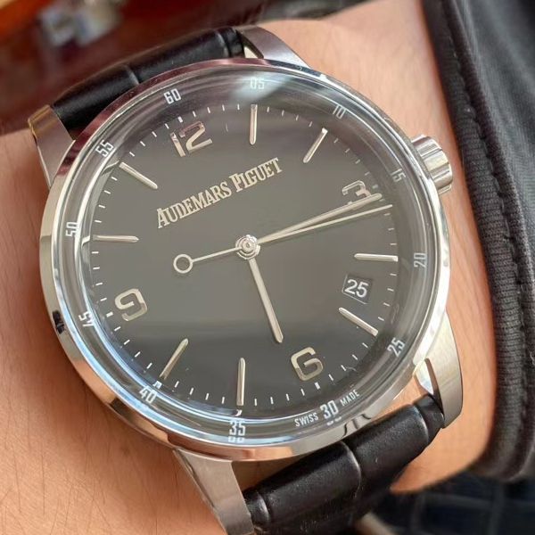 TNK厂爱彼高仿手表CODE 11.59系列15210BC.OO.A002CR.01腕表