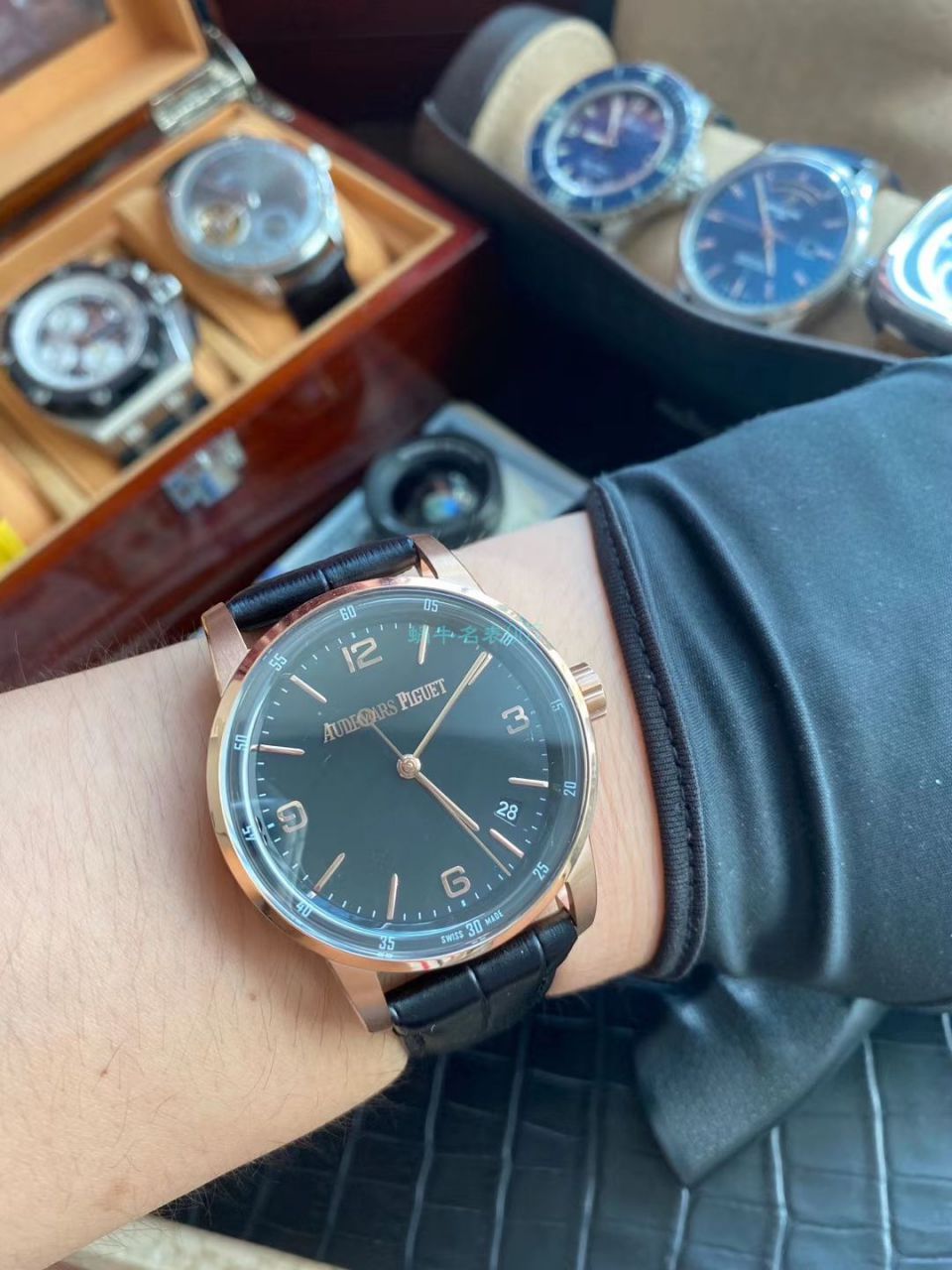 TNK厂爱彼高仿手表CODE 11.59系列15210BC.OO.A002CR.01腕表 / AP200