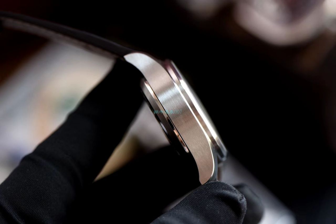 ZF厂复刻高仿手表万国飞行员系列IW387903腕表 / WG536