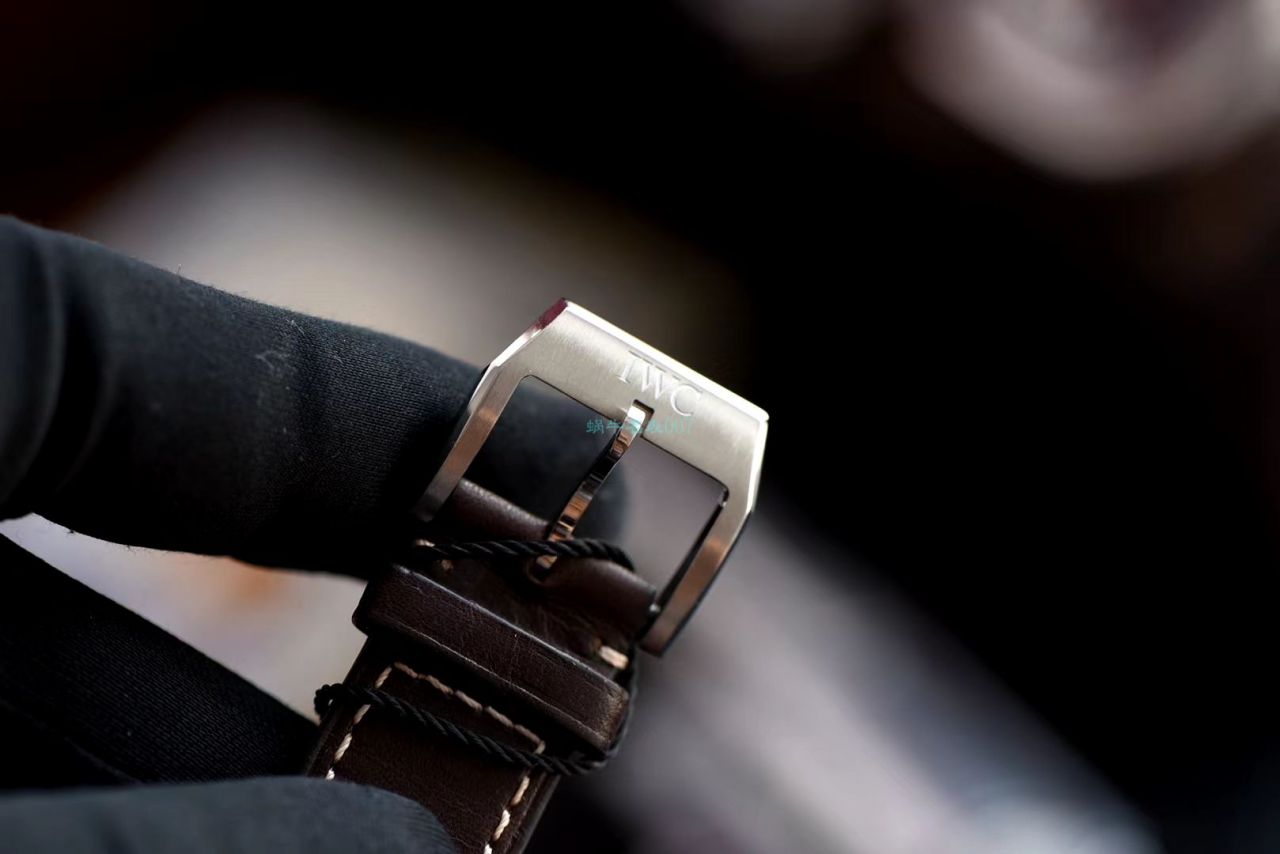 ZF厂复刻高仿手表万国飞行员系列IW387903腕表 / WG536