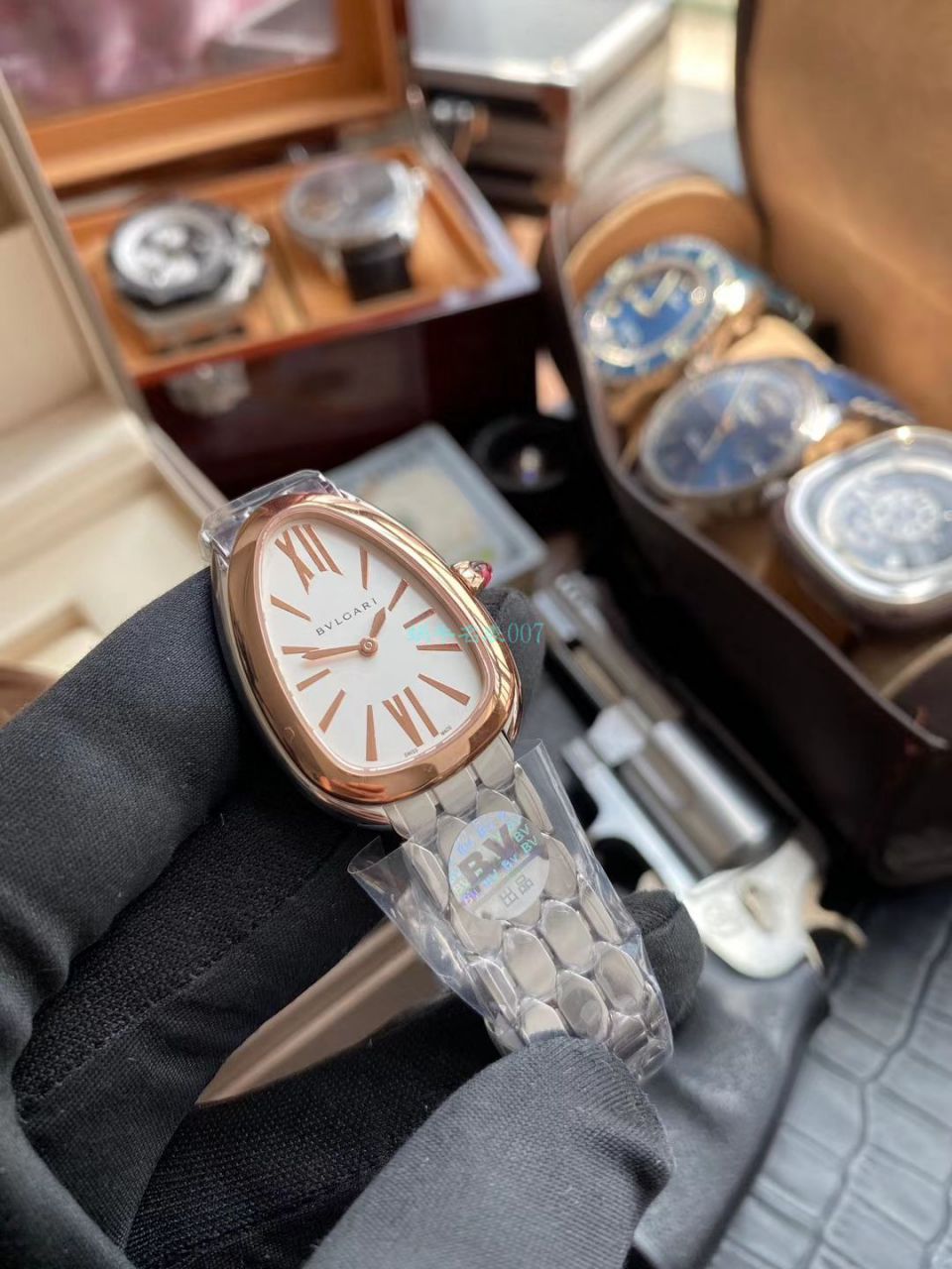 BV厂宝格丽高仿女手表蛇形SERPENTI系列103147腕表 / BG060