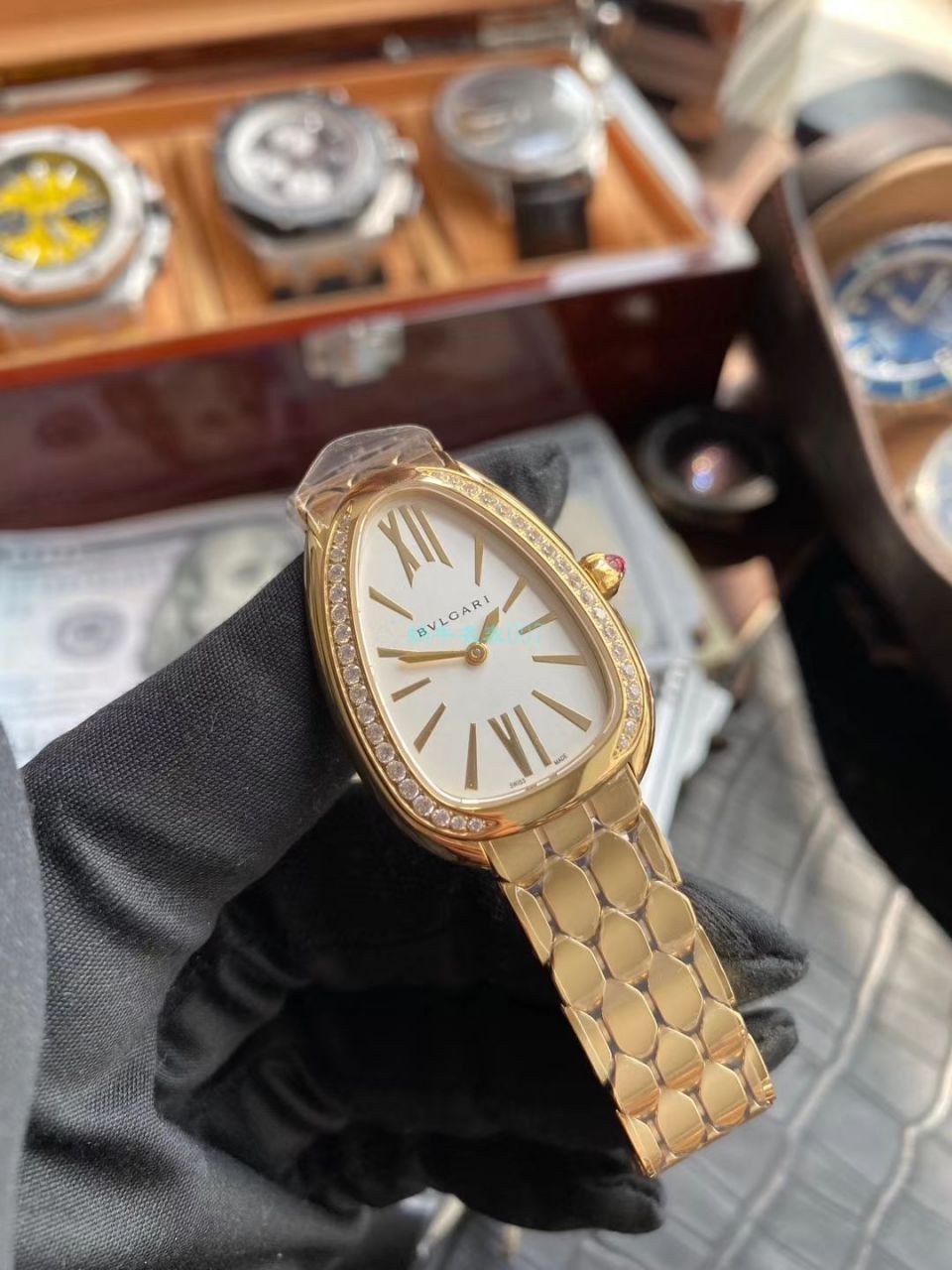 BV厂宝格丽高仿女手表蛇形SERPENTI系列103147腕表 / BG060