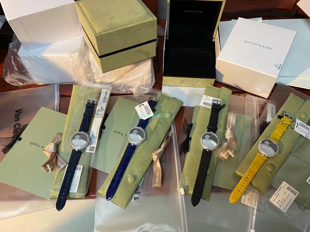 梵克雅宝顶级复刻高仿女装诗意复杂功能系列VCARN25800腕表 / VCA09