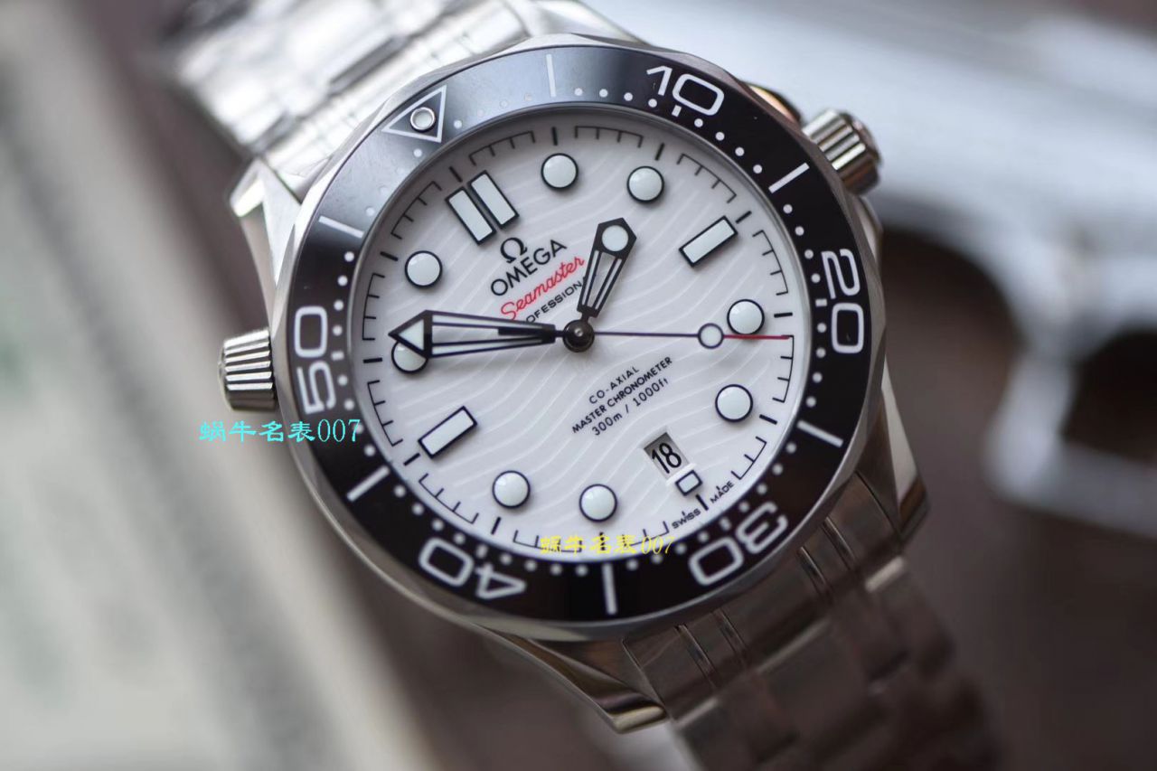 【评测视频】vs厂欧米茄海马300米顶级复刻高仿210.30.42.20.04.001手表 / R718