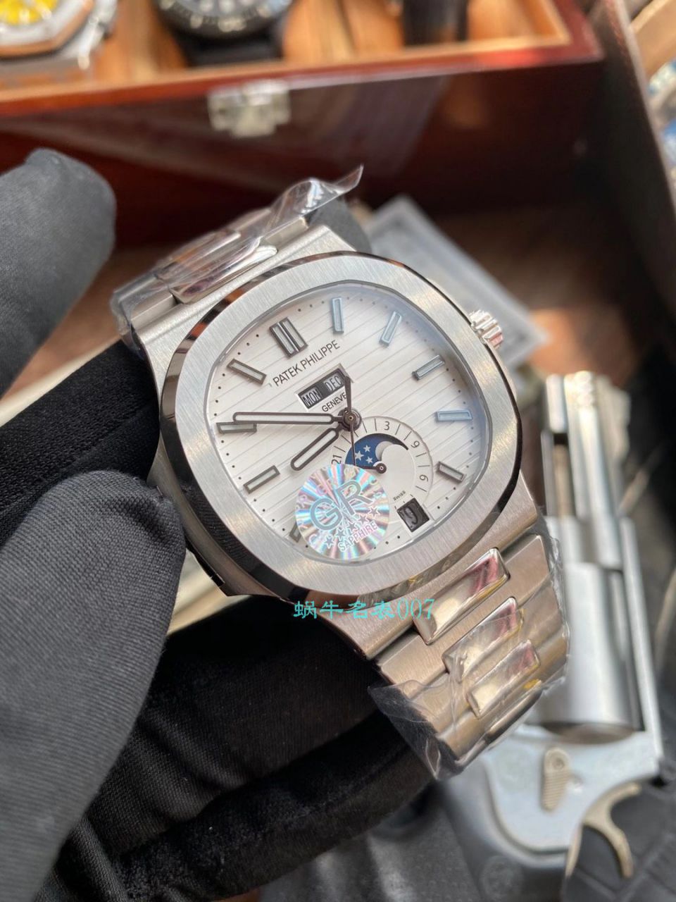 GR厂最新百达翡丽Nautilus鹦鹉螺年历碗表顶级复刻高仿5726系列V2版本（升级真月相） / BD330jpg