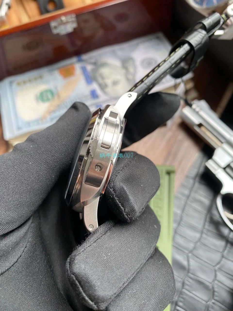 VS厂沛纳海PAM01056，PAM1056绿盘GMT复刻高仿手表 / PAM1056