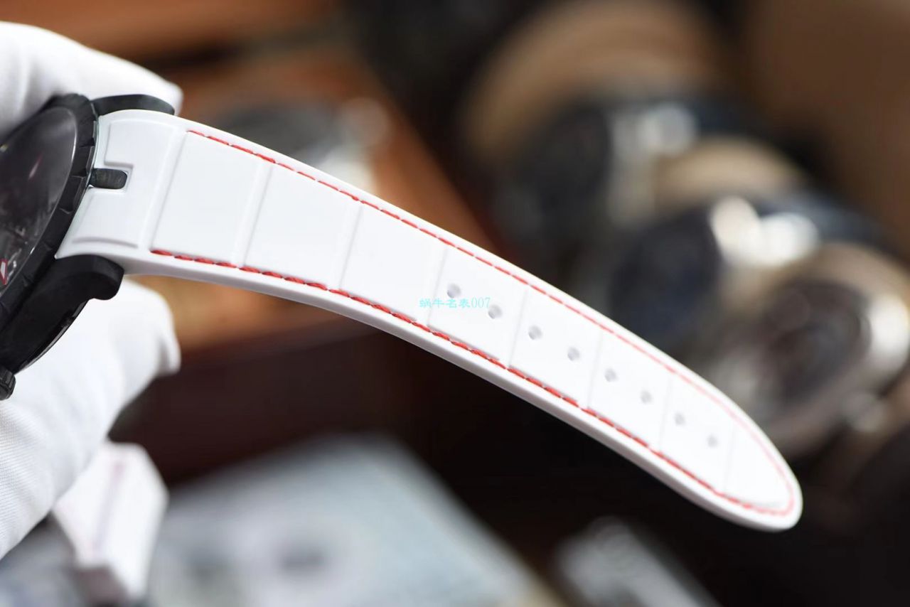 BBR厂罗杰杜彼Roger Dubuis王者系列碳纤维陀飞轮顶级复刻高仿手表DBEX0577腕表 / LJ092