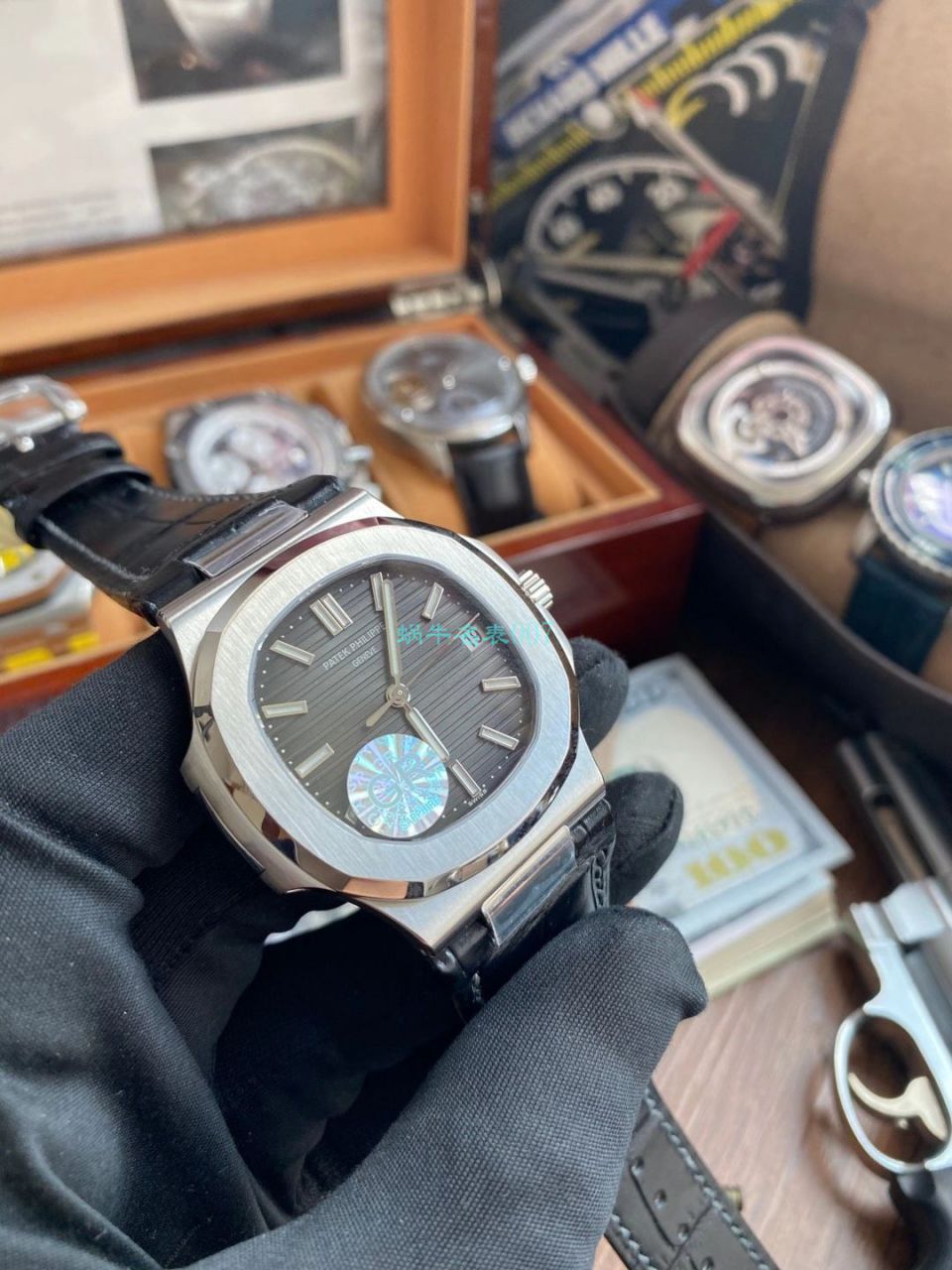 GR厂V2版本百达翡丽鹦鹉螺运动优雅超A高精仿手表5711/1R-001腕表 / BD351